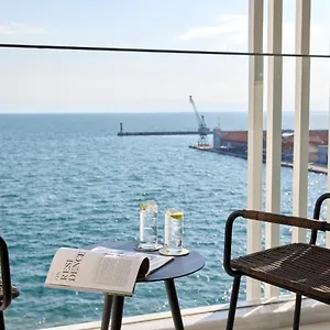 מלון On - Small Luxury Of The World *****