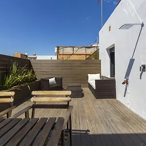 אכסניה Bird House 